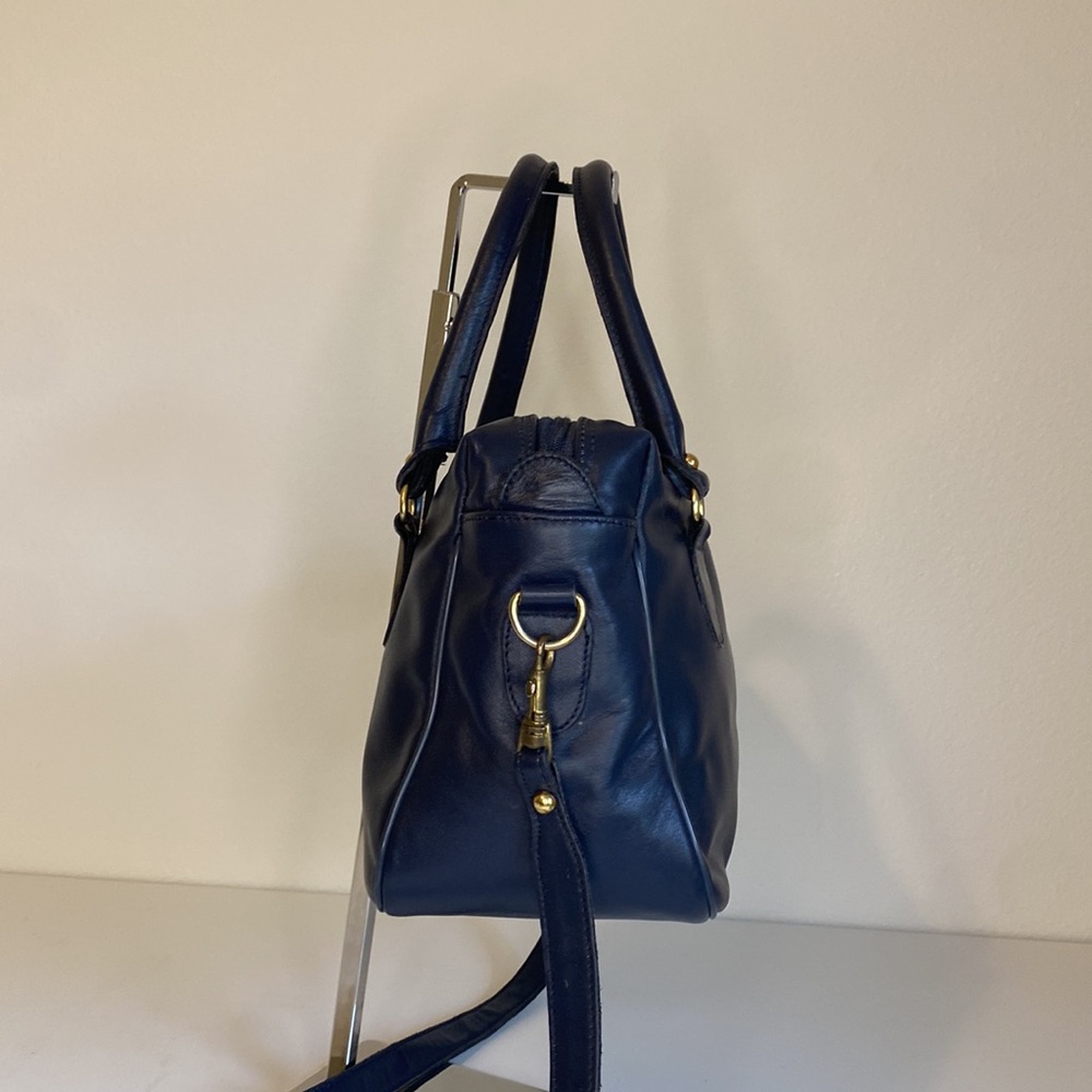 Etienne Aigner vintage Navy Leather Satchel Handbag with Gold Hardware - Picture 3 of 16